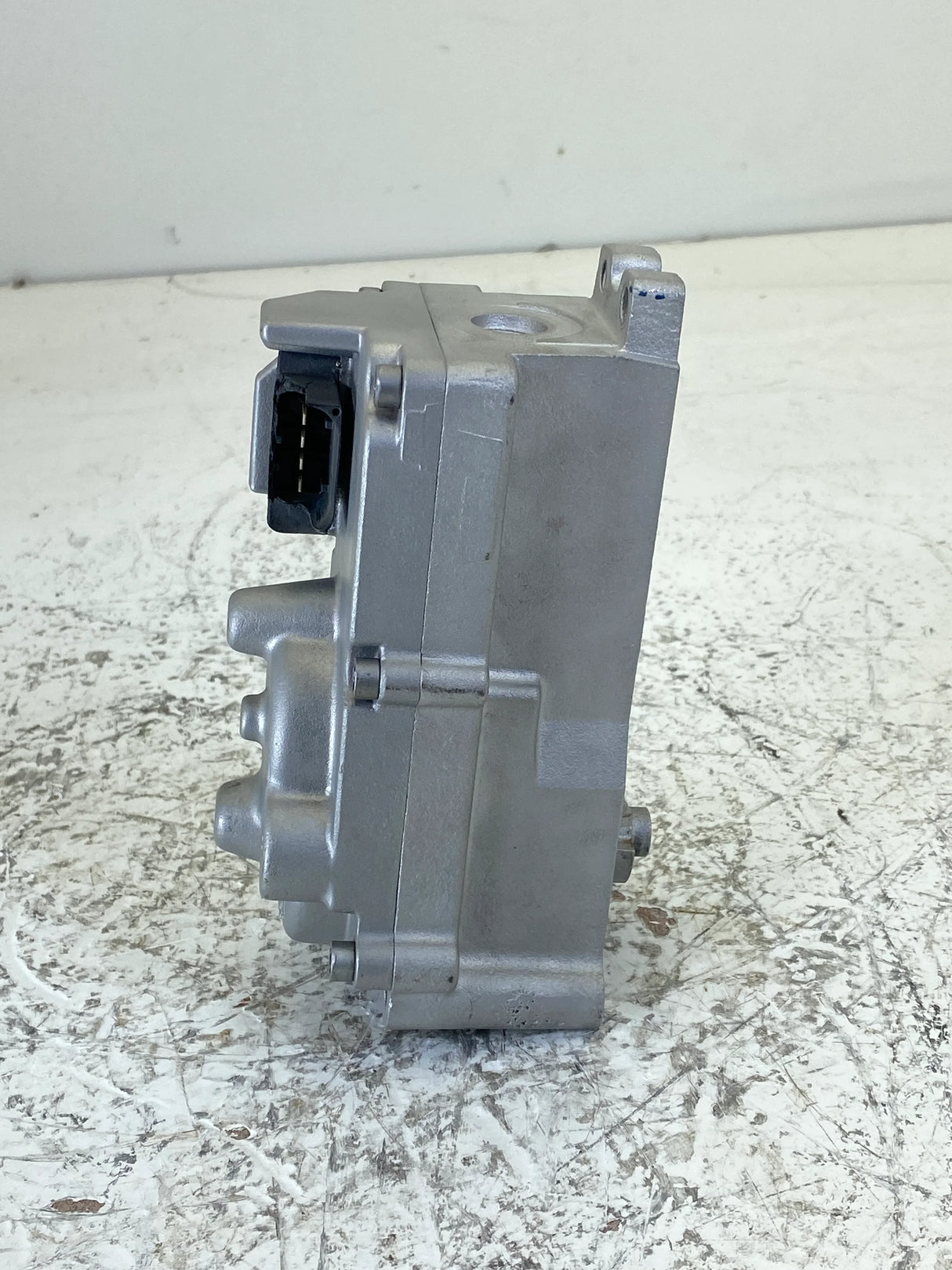 6374774Rx Genuine Cummins Turbocharger Actuator - Truck To Trailer