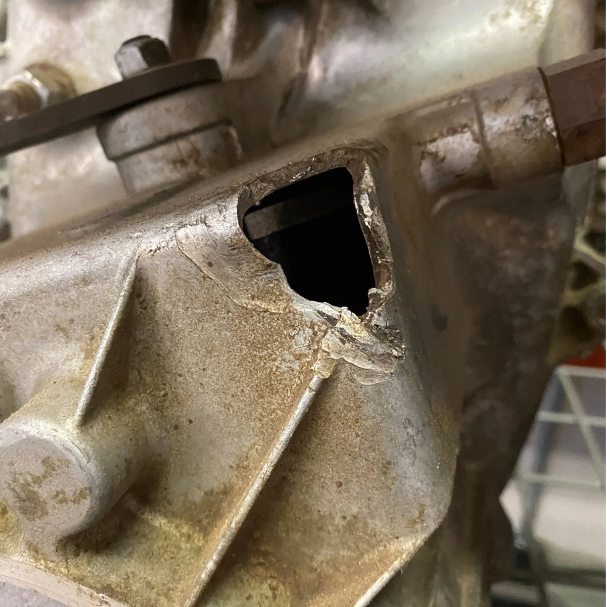 05714594 Genuine Process Gear Transfer Case Assembly - Truck To Trailer