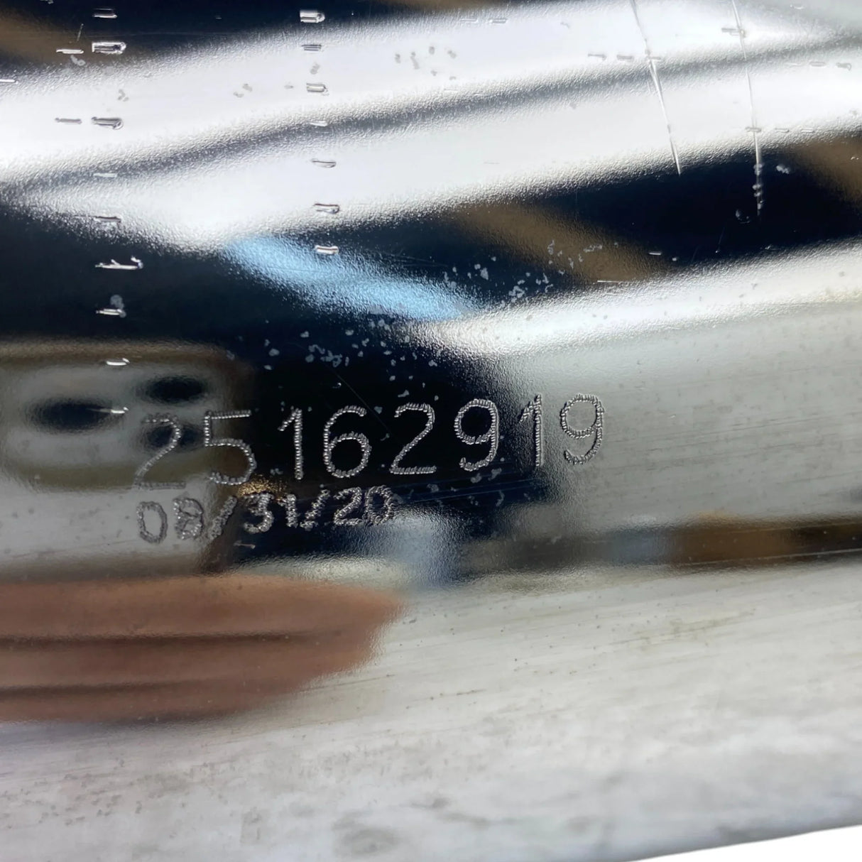 25162919 Genuine Volvo Exhaust Pipe - Truck To Trailer