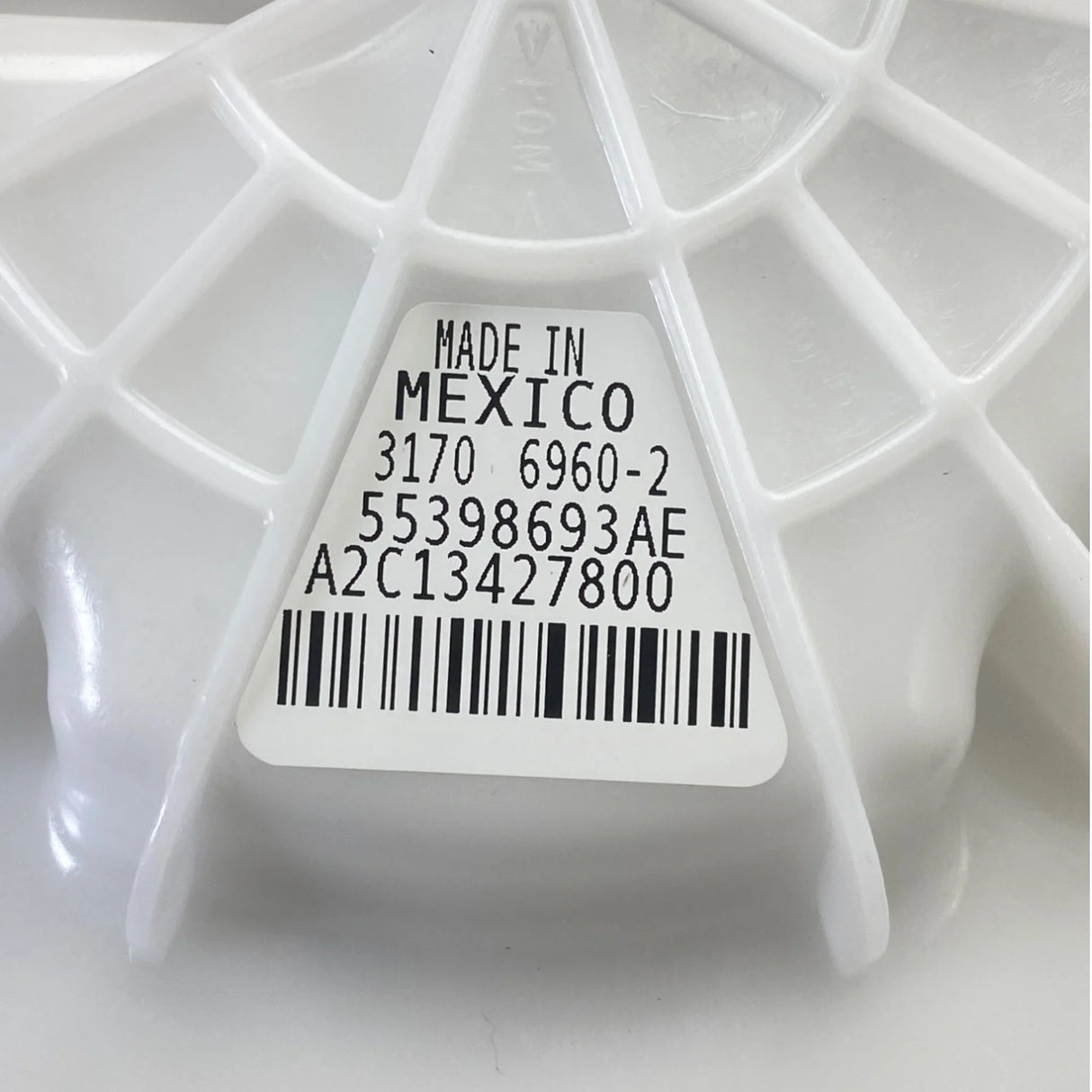 55398693AE Genuine Mopar Fuel Pump Module - Truck To Trailer