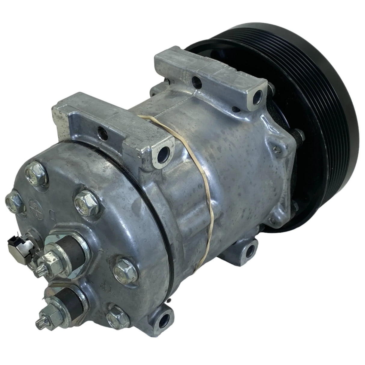 604-0682 Genuine Caterpillar A/C Compressor - Truck To Trailer