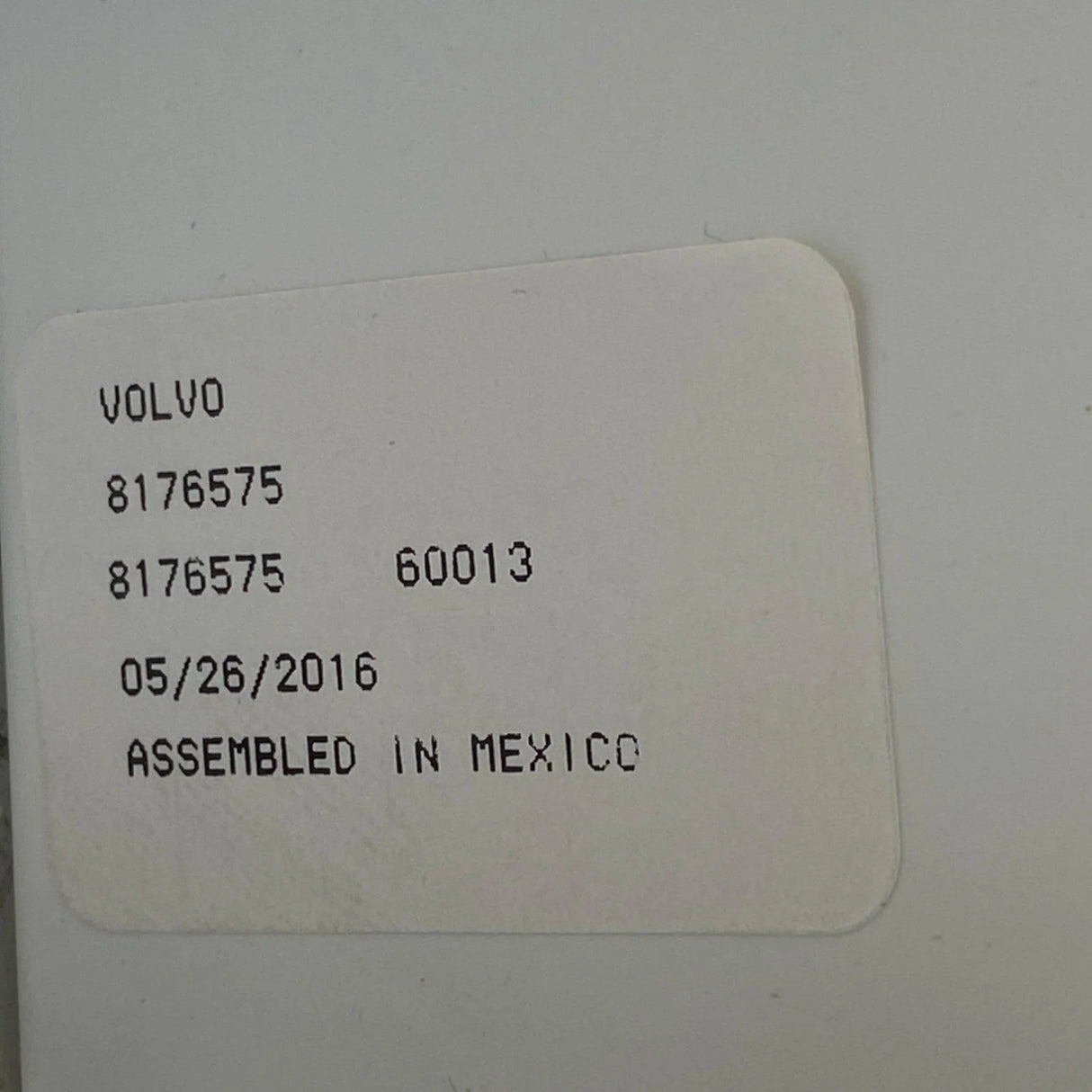 8176575 Genuine Volvo Instrument Cluster - Truck To Trailer