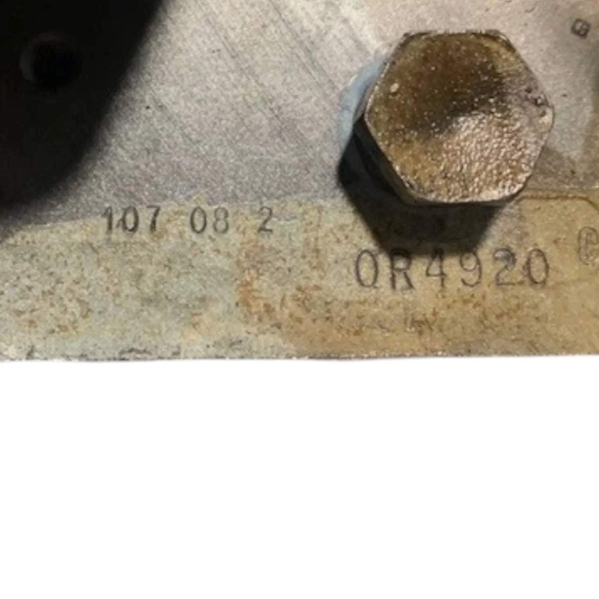 0R-4920 CAT Engine Cylinder Head Group - Truck To Trailer