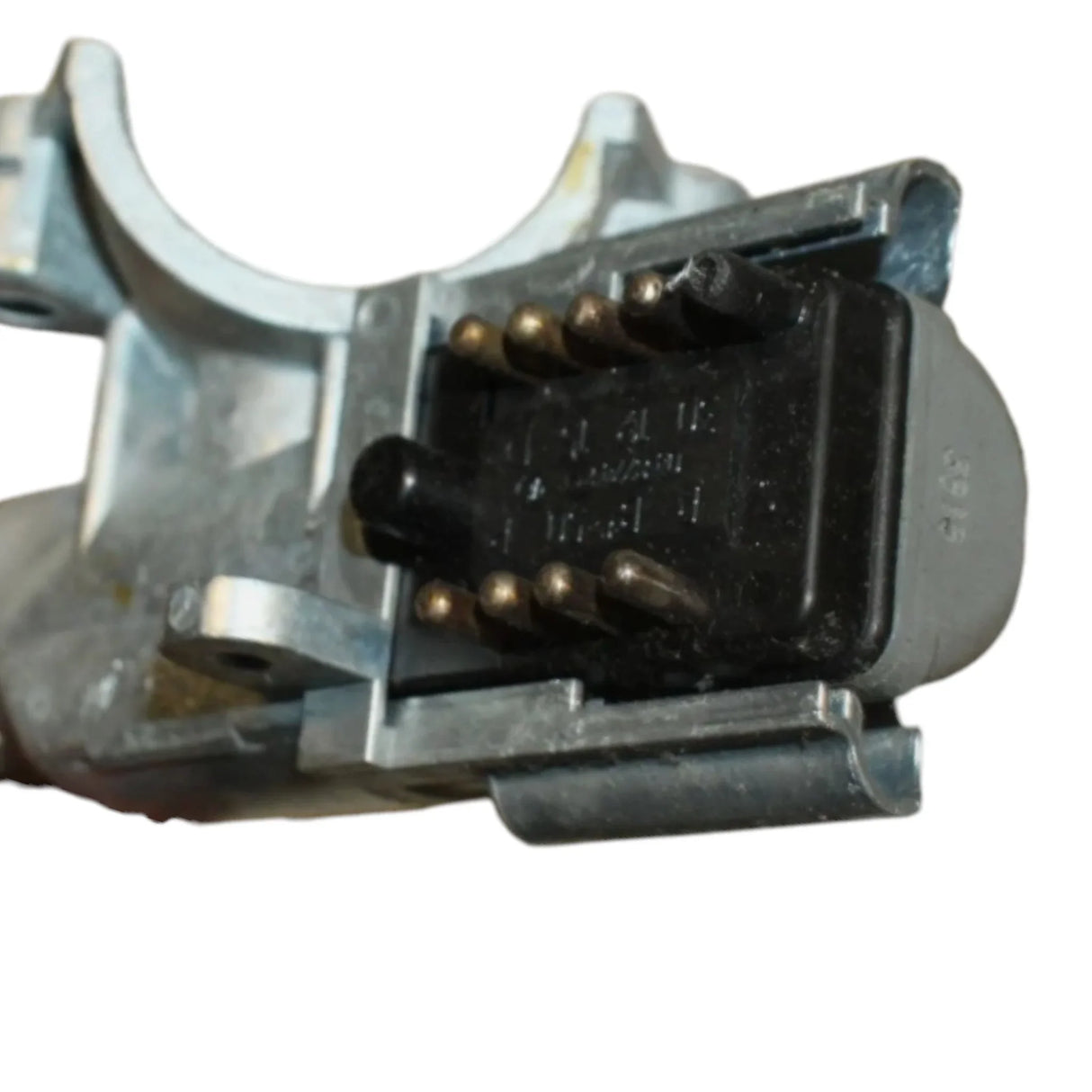 3980708 Volvo Ignition Switch Lock - Truck To Trailer