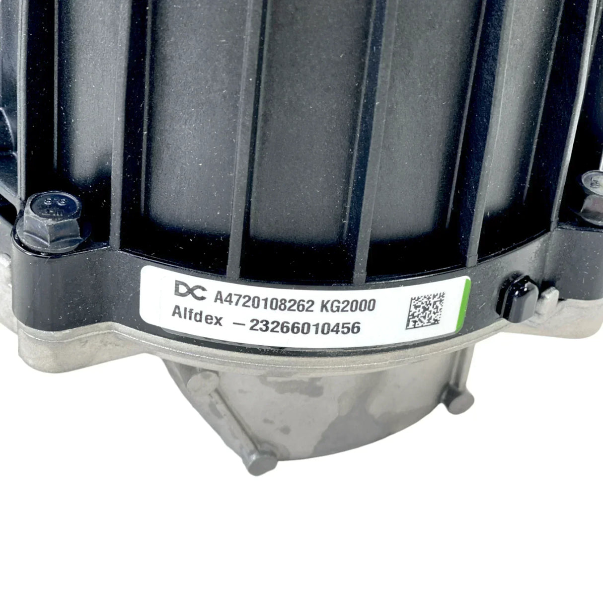 A4720108262 Genuine Detroit Diesel Oil Seperator - Truck To Trailer