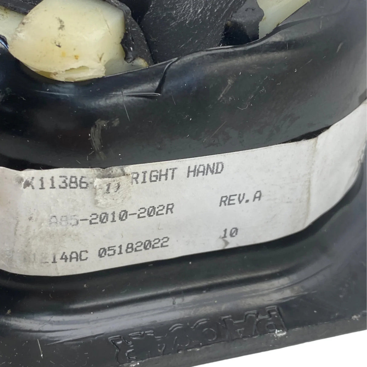 A852010202R Genuine Paccar Rear Right Engine Support - Truck To Trailer