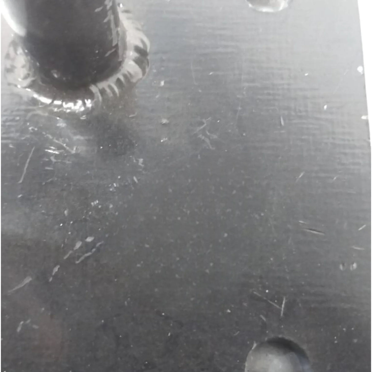 25625191 Genuine Mack Bolt - Truck To Trailer