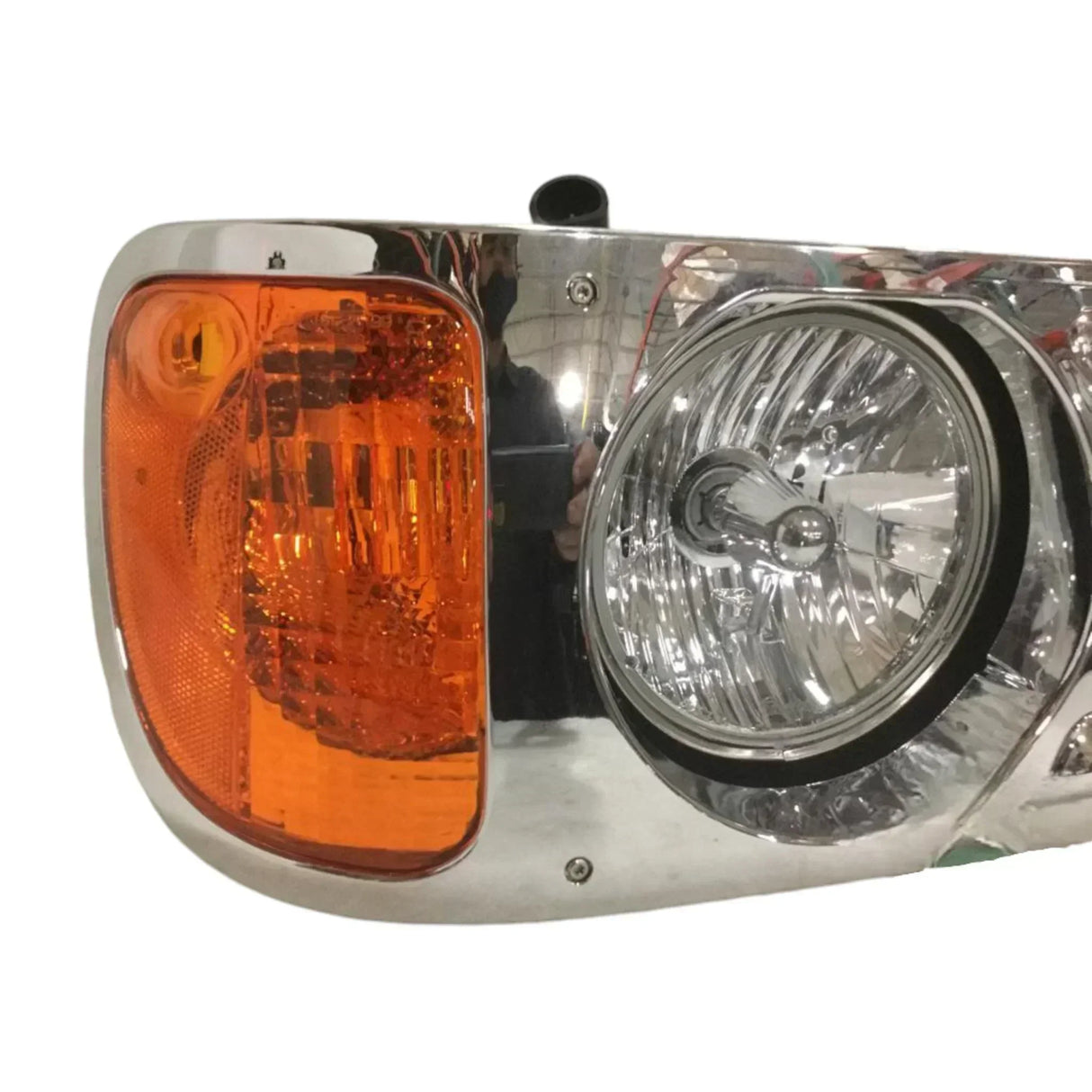2MO533M4 Genuine Mack Right Side Headlamp Assembly - Truck To Trailer