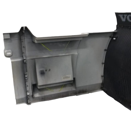 82765531 Genuine Volvo Right Chassis Fairing - Truck To Trailer