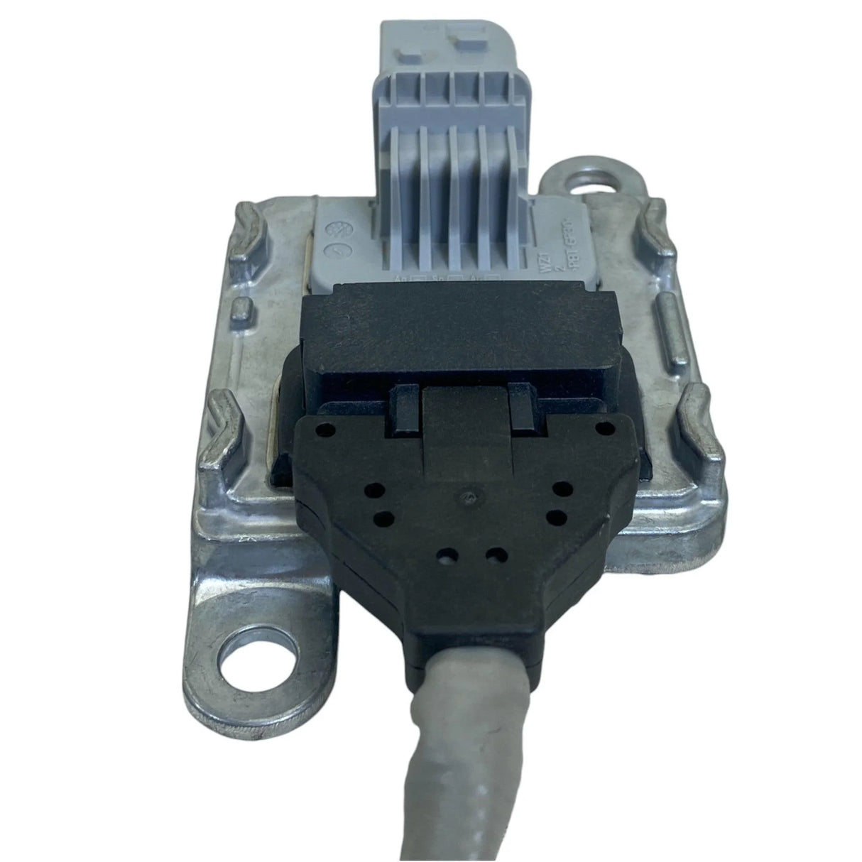 A0111531728 Genuine Detroit Diesel Outlet NOX Sensor - Truck To Trailer