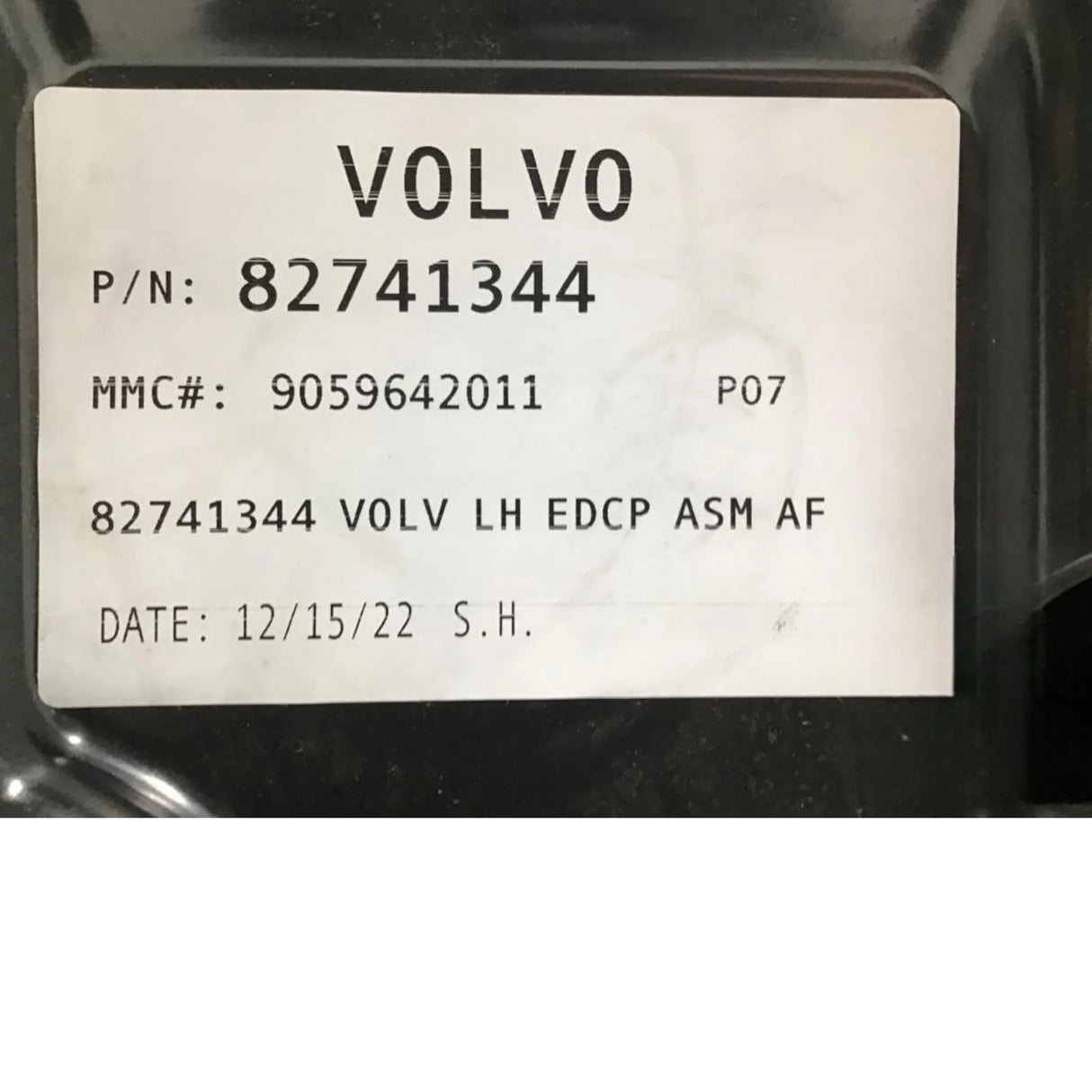 82741344 Genuine Volvo Left Bumper - Truck To Trailer