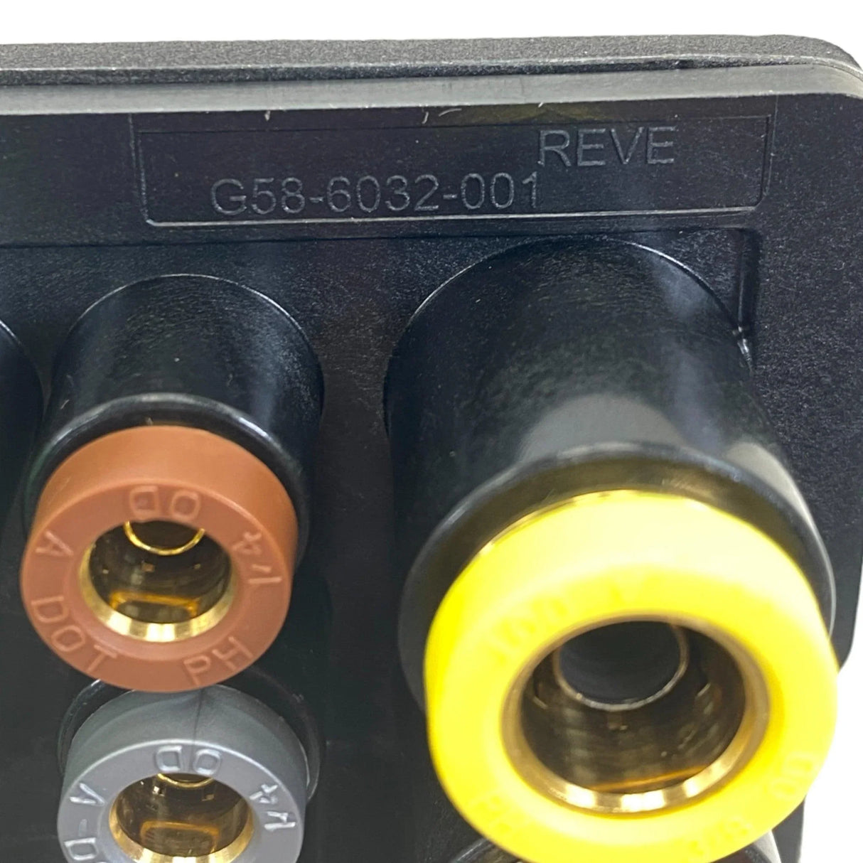 G58-6032-001 Genuine Paccar Air Manifold - Truck To Trailer