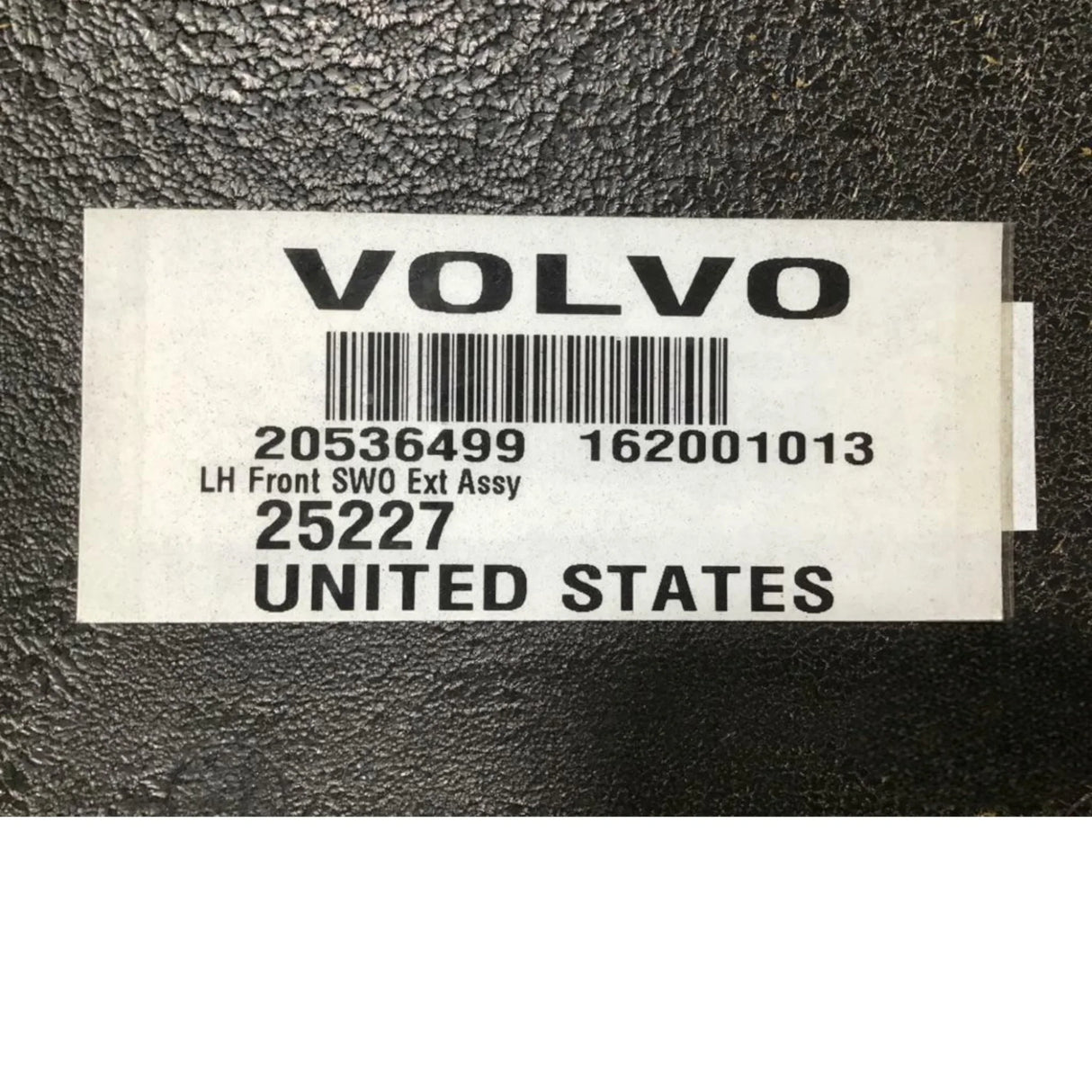 20536499 Genuine Mack Chassis Fairing - Truck To Trailer