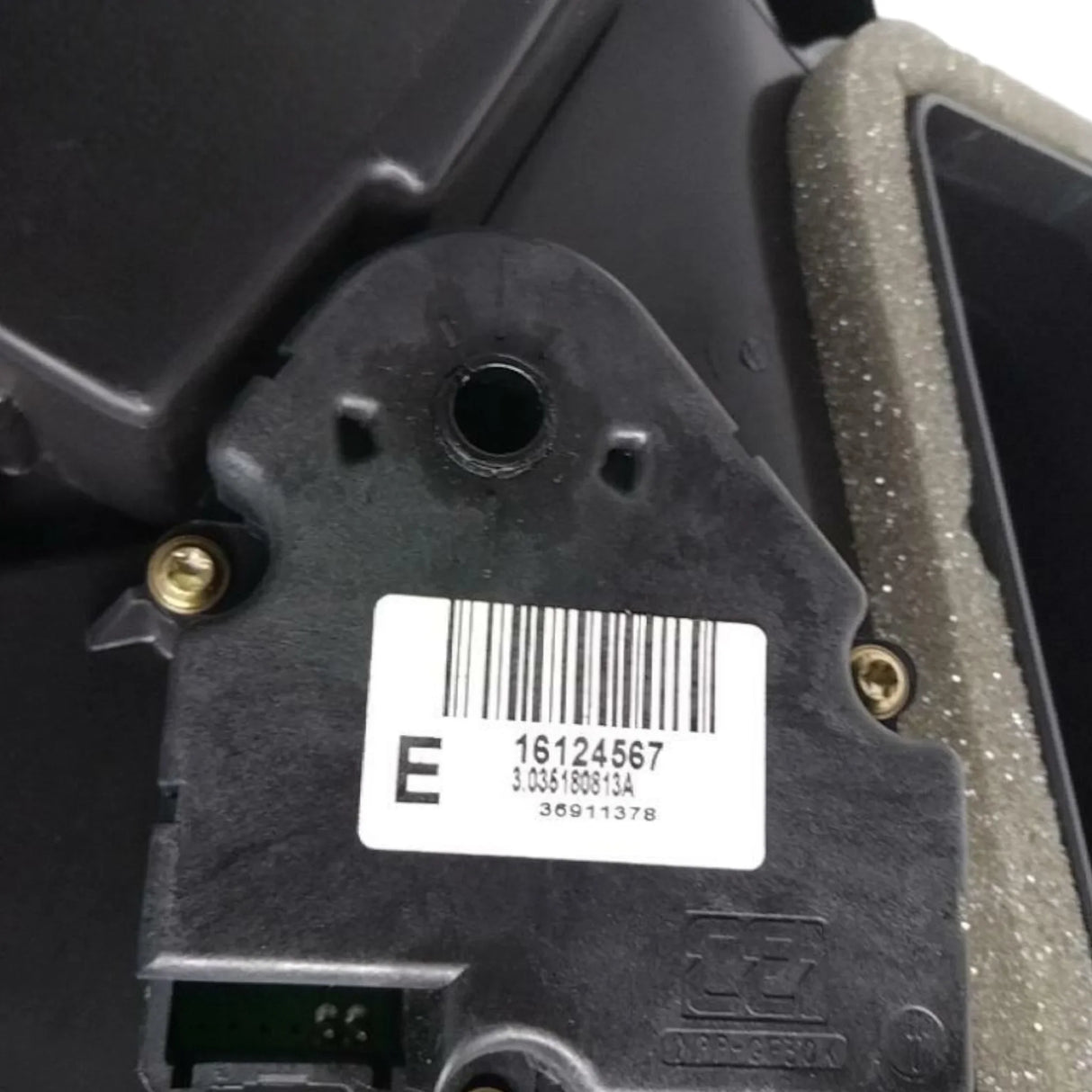 84741125 Genuine Volvo Climate Unit - Truck To Trailer