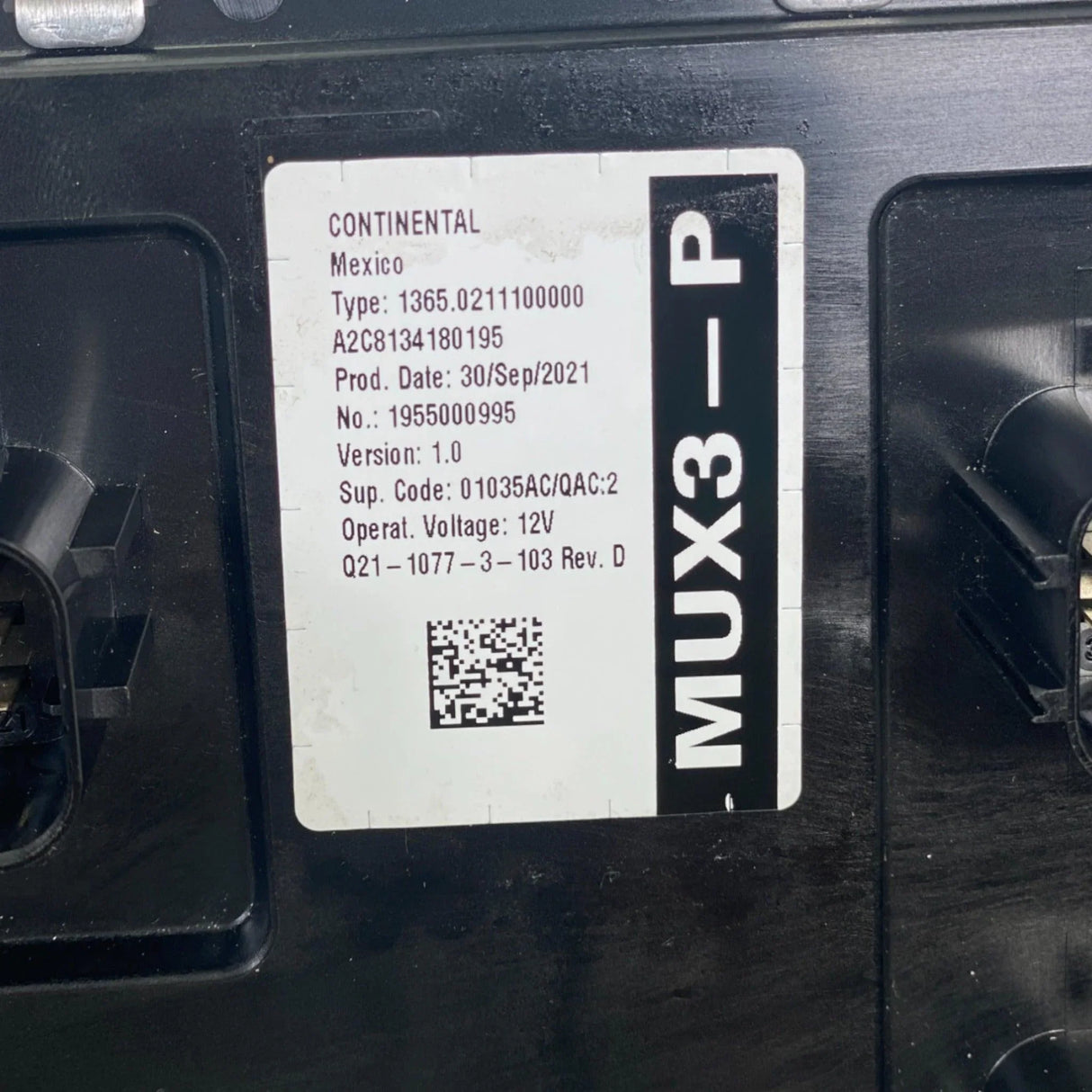 Q21-1077-3-103 Genuine Paccar Control Chassis Module - Truck To Trailer