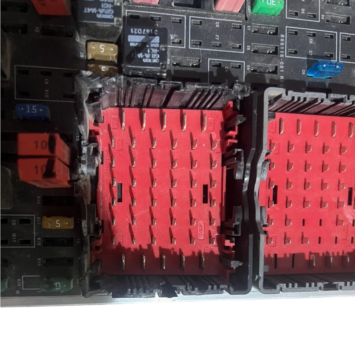 P27-1209-01010 Genuine Paccar Fuse Box Assembly 2.1M - Truck To Trailer