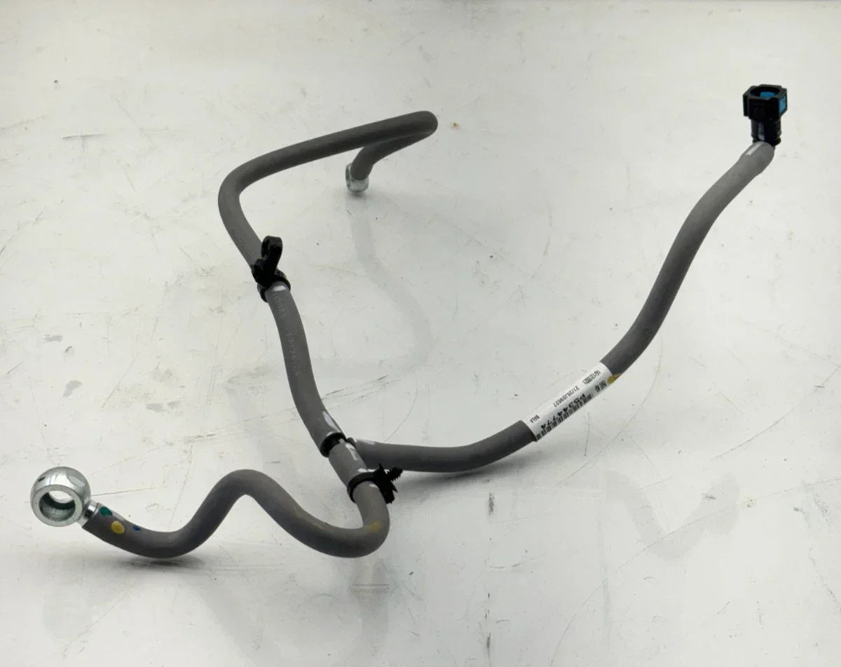 5282390 Genuine Cummins Fuel Drain Tube - Truck To Trailer