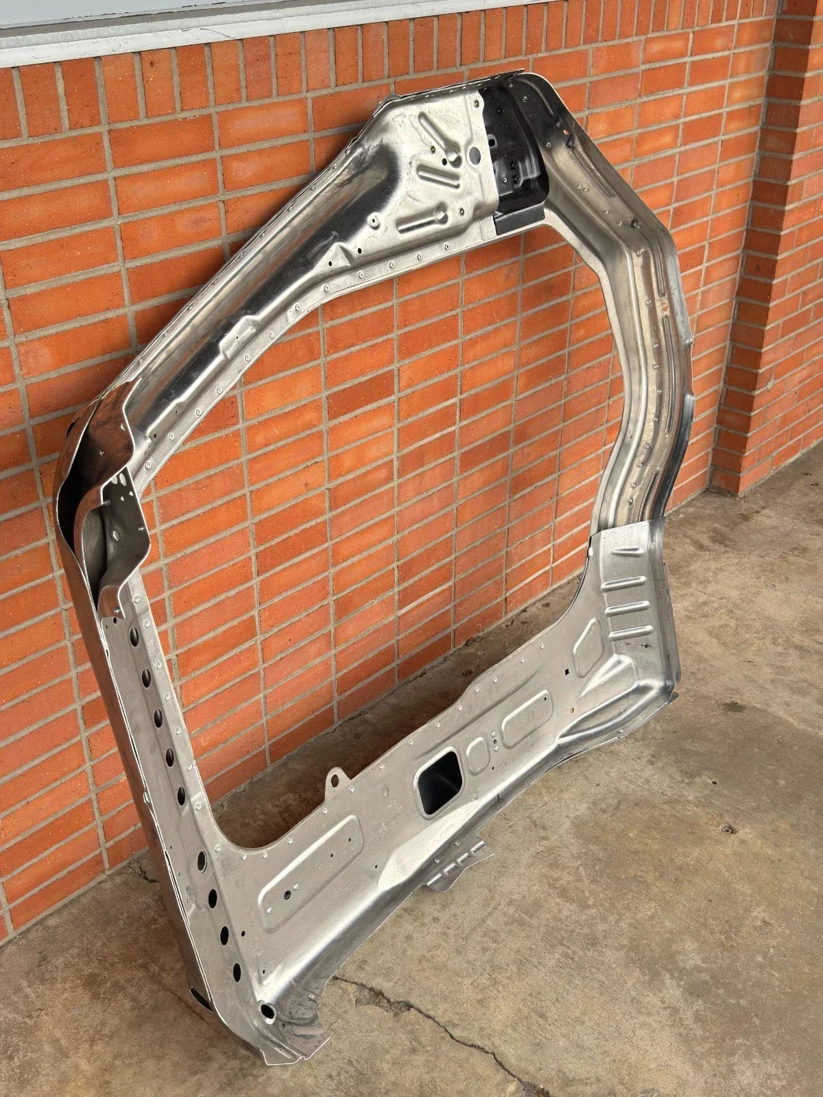 1848819129 Genuine Freightliner Left Side Sidewall Kit - Truck To Trailer