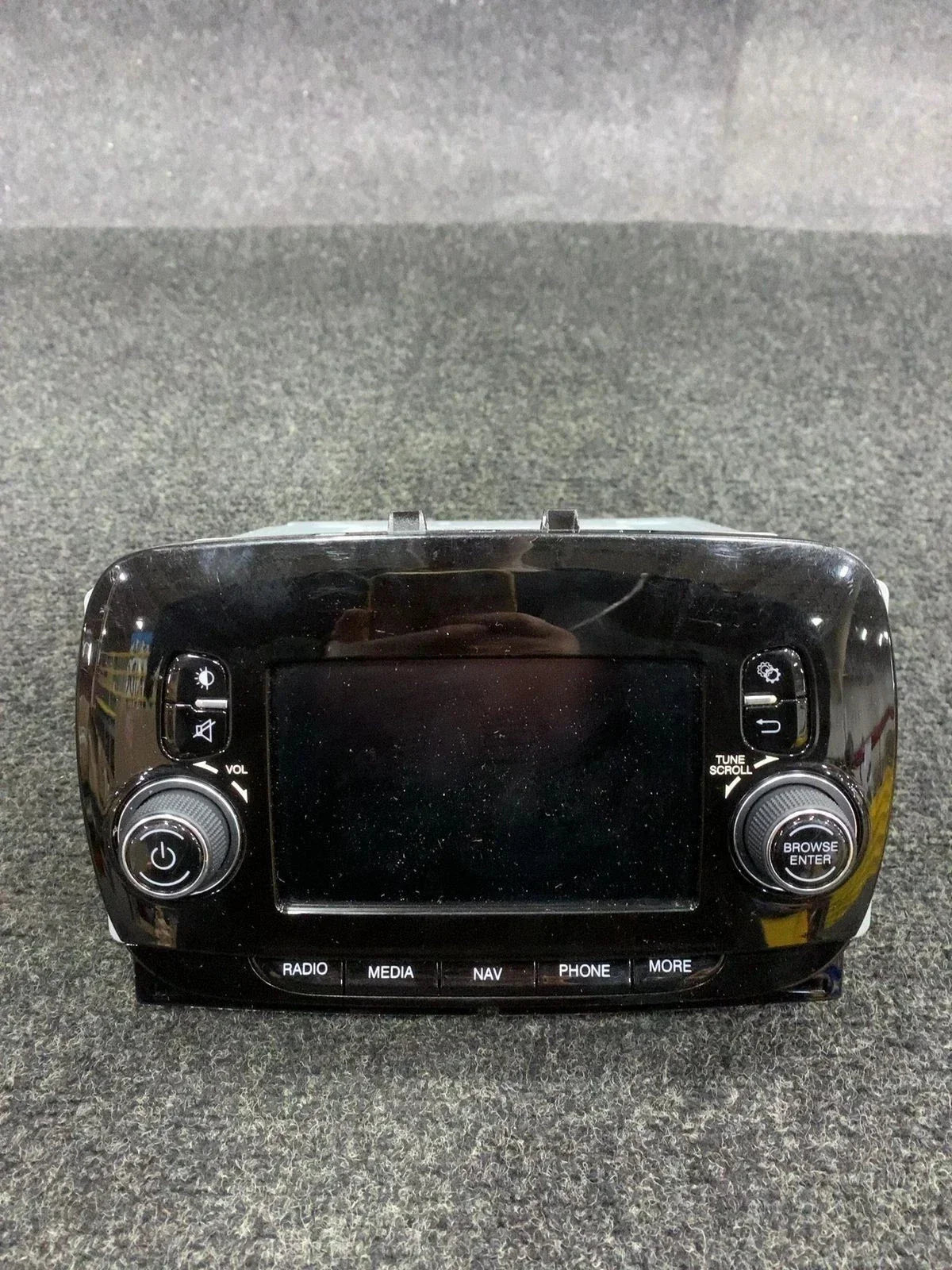 68260776AH Genuine Continental Multi Media Radio - Truck To Trailer