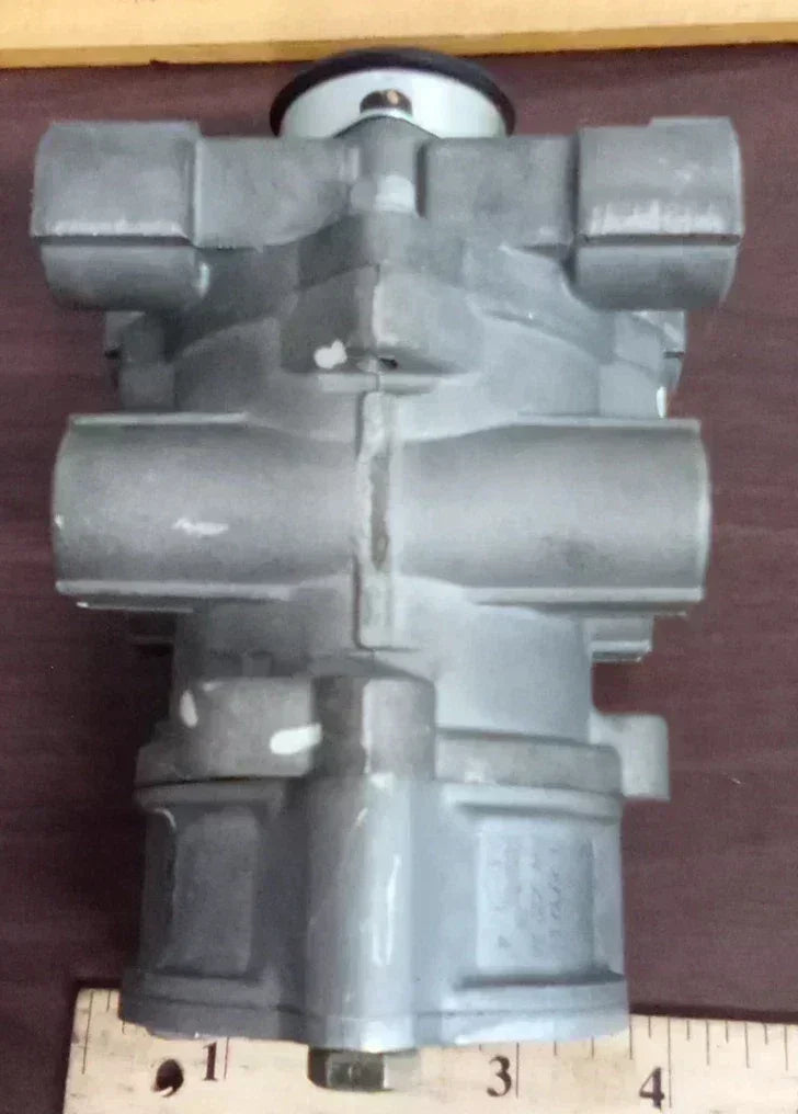 800632 Genuine Bendix Dual Circuit Foot Brake - Truck To Trailer