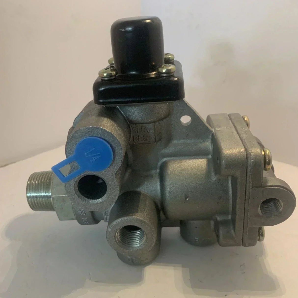 K033221 Genuine Bendix Spring Brake Valve - Truck To Trailer