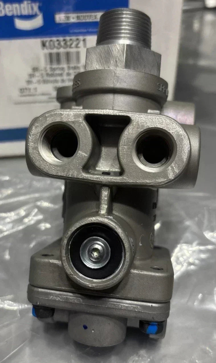 K033221 Genuine Bendix Spring Brake Valve - Truck To Trailer