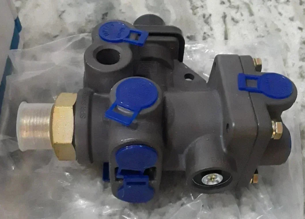 K033221 Genuine Bendix Spring Brake Valve - Truck To Trailer