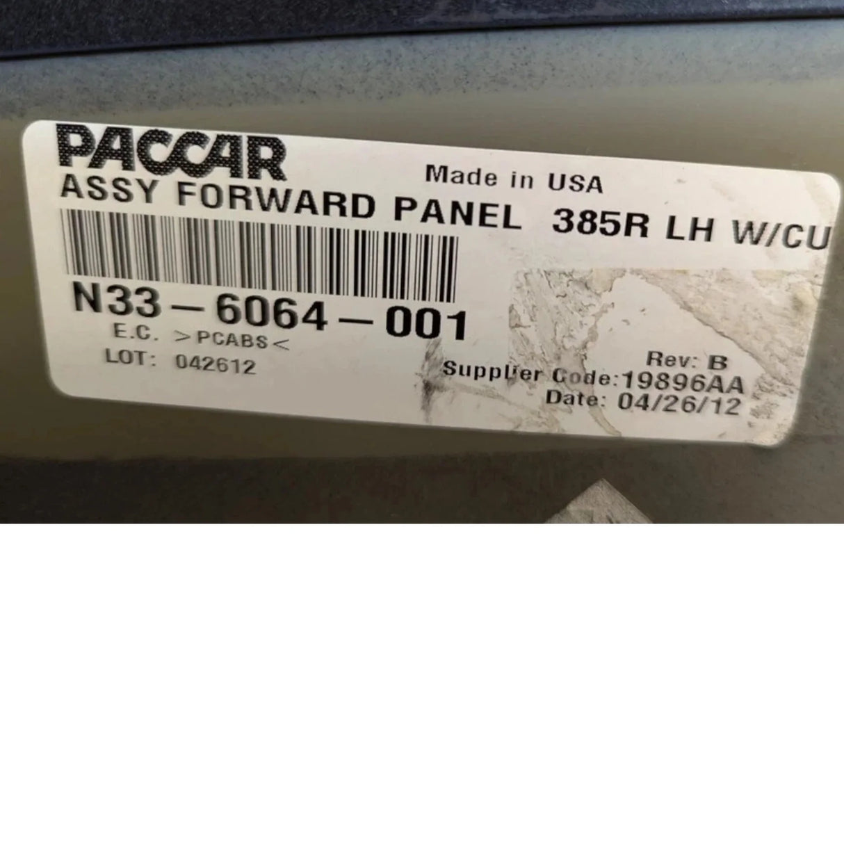 N33-6064-001 Genuine Paccar Left Side Fairing Tank