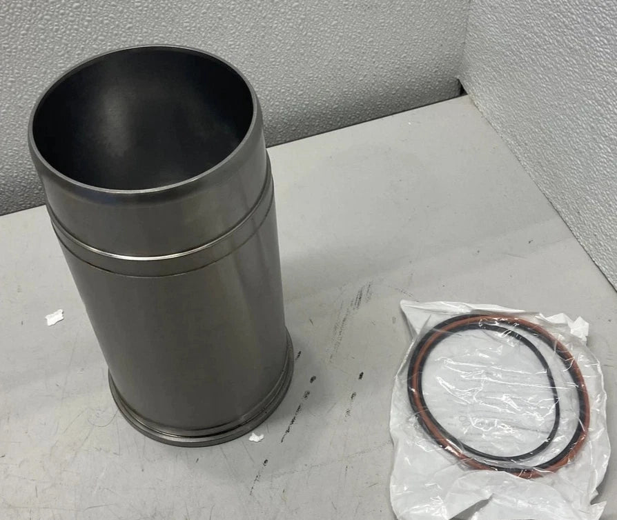 DZ125253 Genuine John Deere Piston-Liner Kit