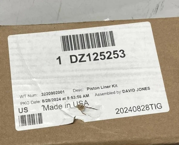 DZ125253 Genuine John Deere Piston-Liner Kit
