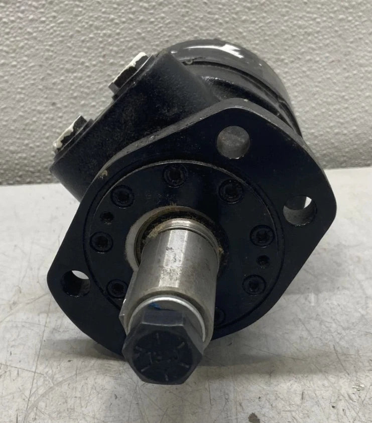 11207592 White Hydraulic Motor