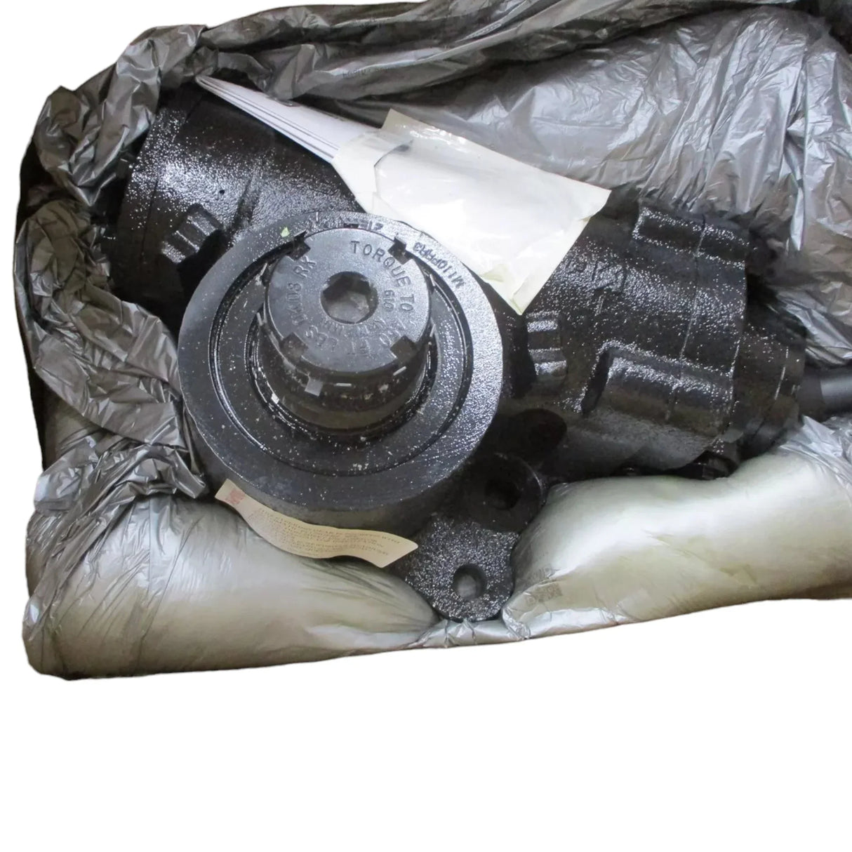 3679944C91 Genuine International Steering Gear M110 - Truck To Trailer