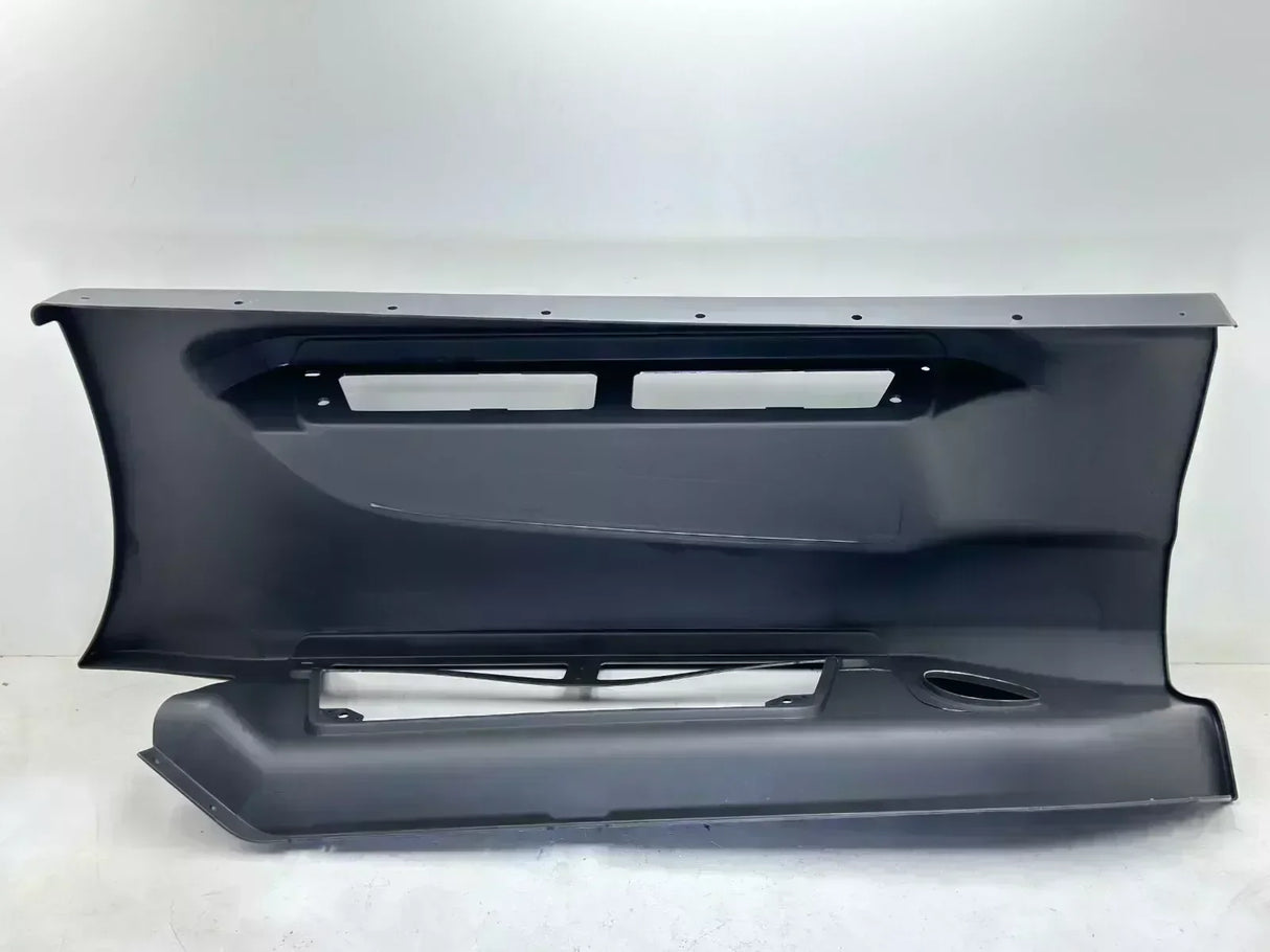 3770949C2 Genuine International Left Side Fairing Panel - Truck To Trailer