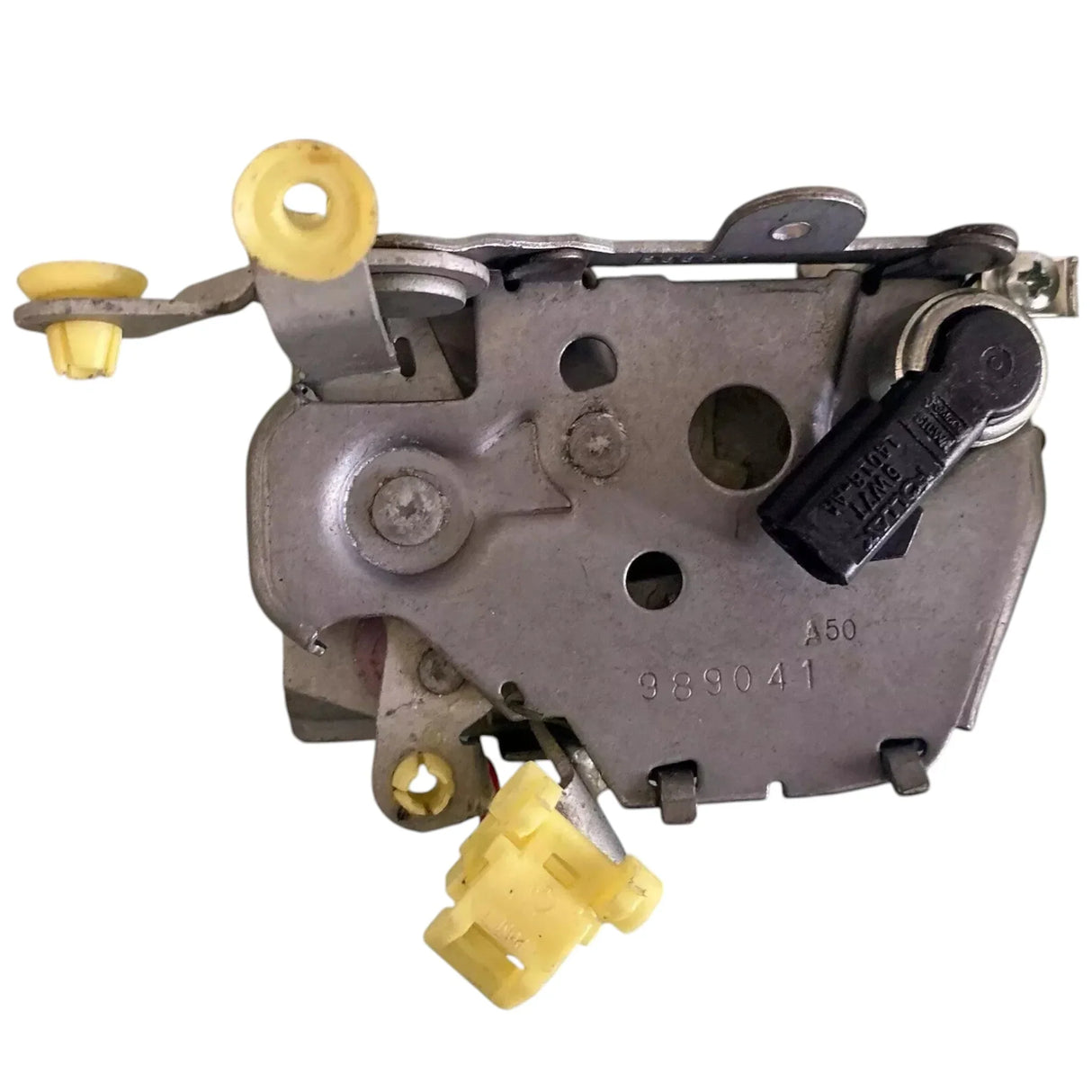 A18-60091-000 Genuine Freightliner Left Side Door Latch - Truck To Trailer