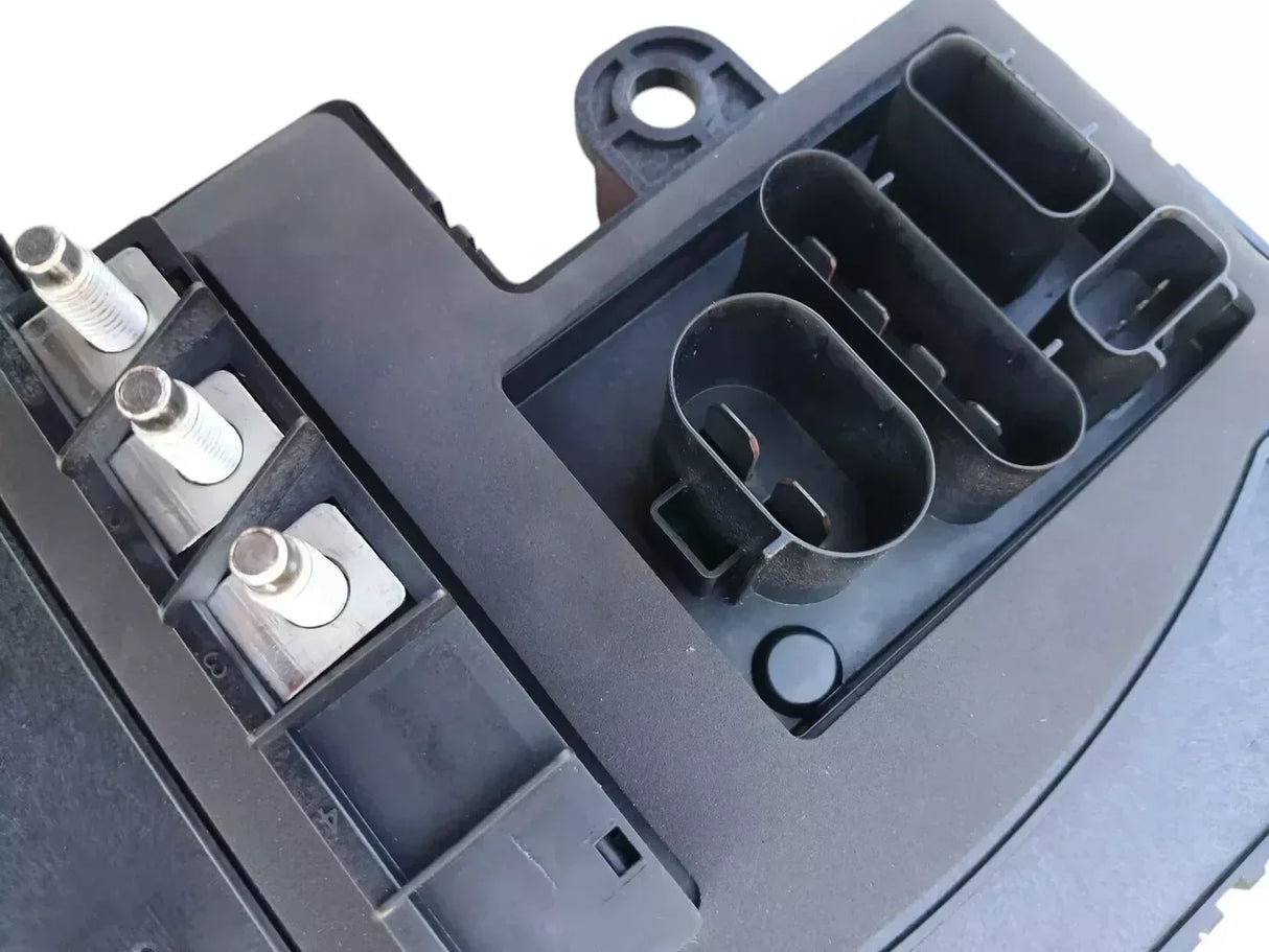 A6636856010 Genuine Freightliner Battery Cable Access Module - Truck To Trailer