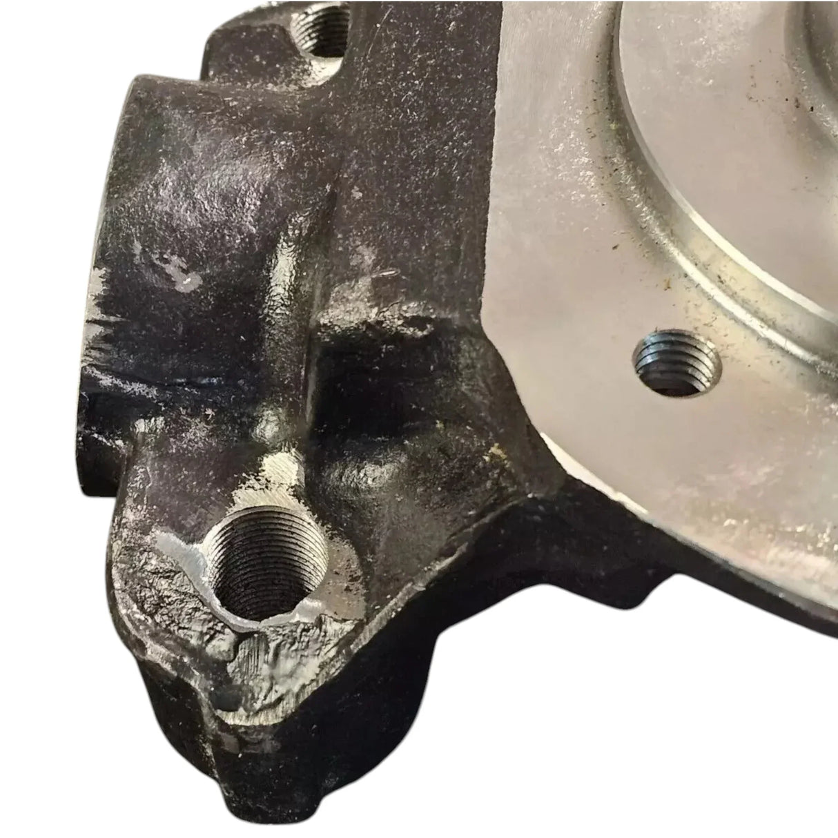 A6803321501 Genuine Dana Steering Spindle Knuckle - Truck To Trailer