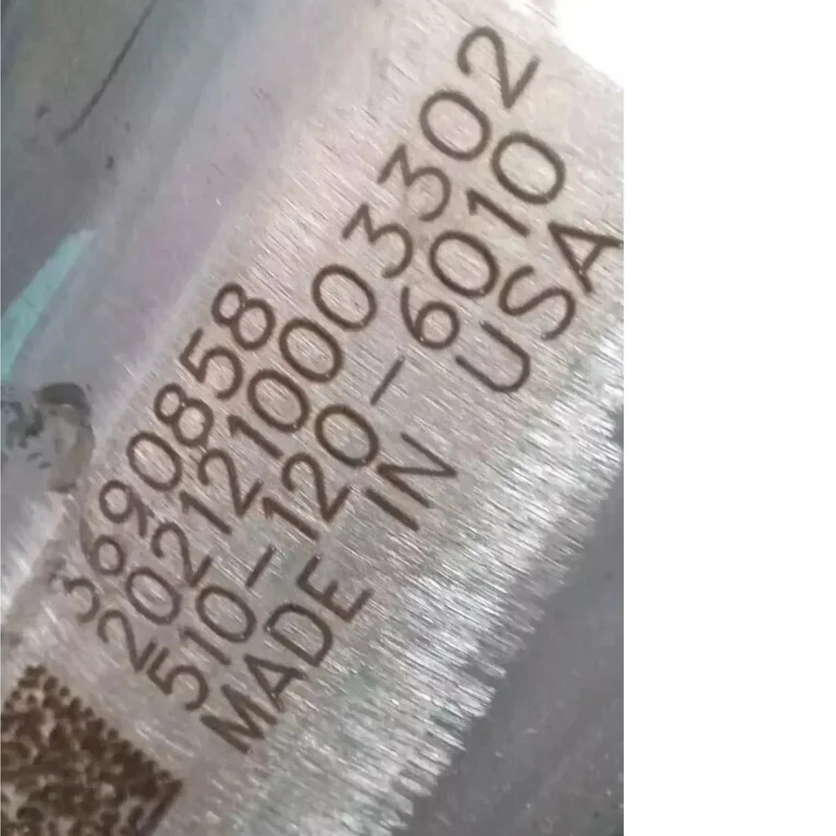 5558318 Genuine Cummins EGR Cooler Assembly - Truck To Trailer