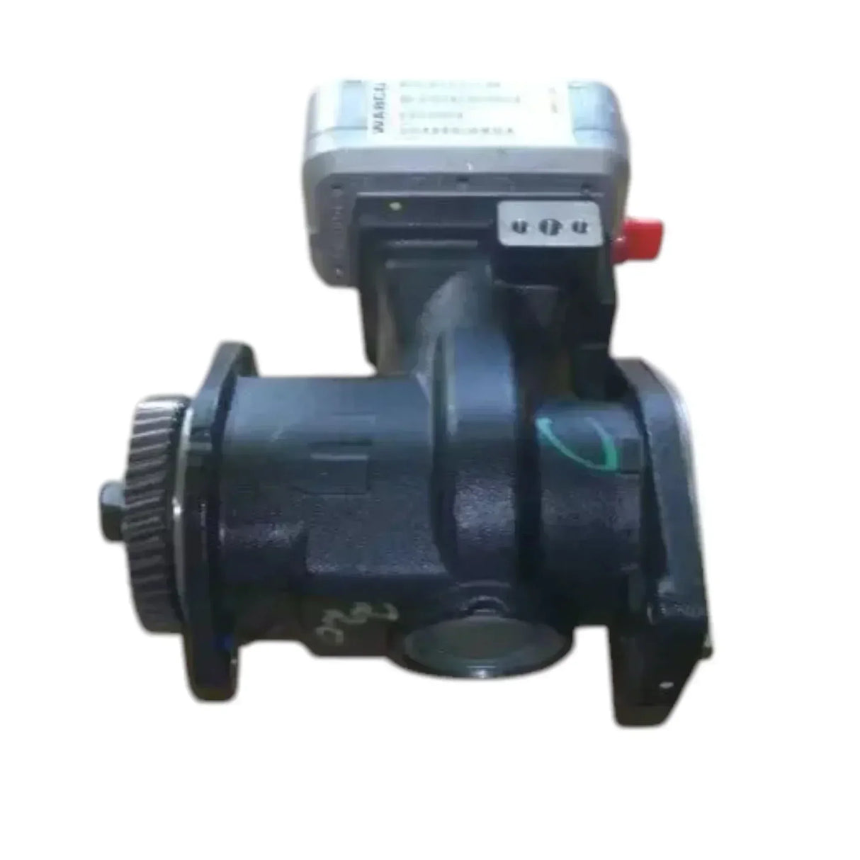 6356855 Genuine Cummins Air Compressor - Truck To Trailer