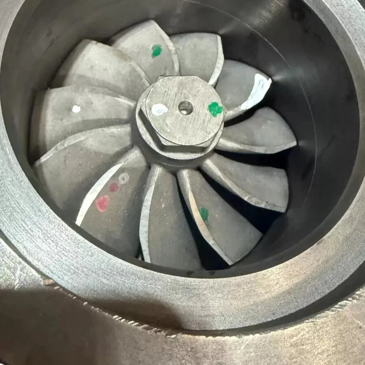 23529000 Genuine Detroit Diesel Turbocharger - Truck To Trailer