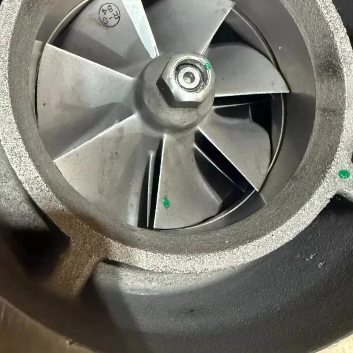 23529000 Genuine Detroit Diesel Turbocharger - Truck To Trailer