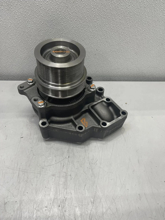 5719774 Genuine Cummins Water Pump - Truck To Trailer