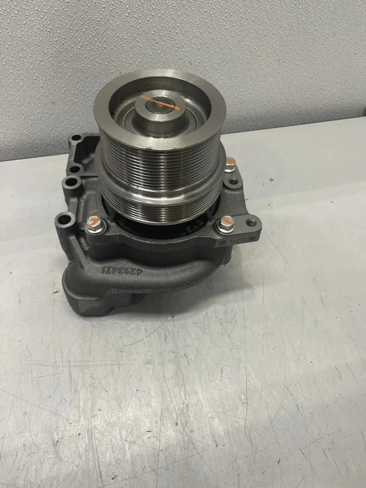 5719774 Genuine Cummins Water Pump - Truck To Trailer