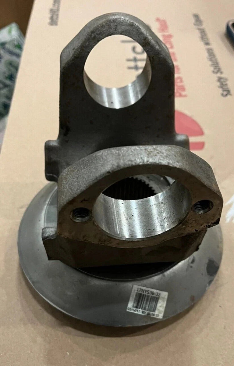 17NYS3832 Genuine Meritor End Yoke Truck To Trailer