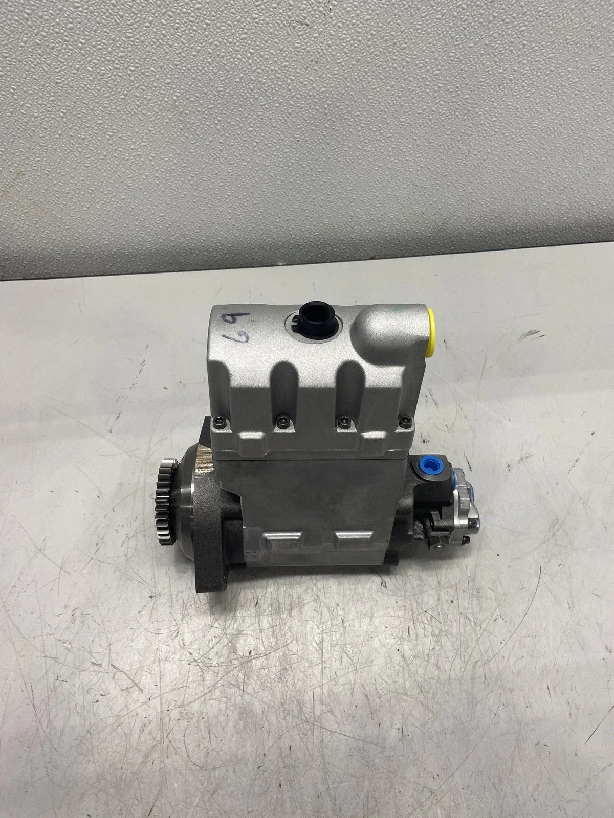 476-8769 Genuine CAT Hydraulic Injector Pump Group - Truck To Trailer