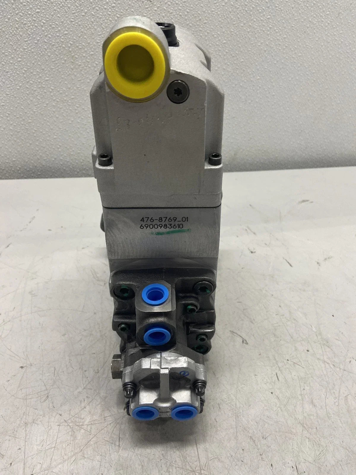 476-8769 Genuine CAT Hydraulic Injector Pump Group - Truck To Trailer