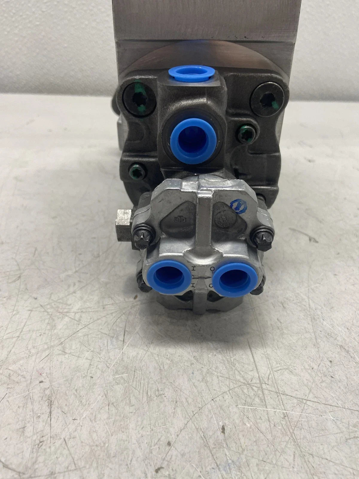 476-8769 Genuine CAT Hydraulic Injector Pump Group - Truck To Trailer