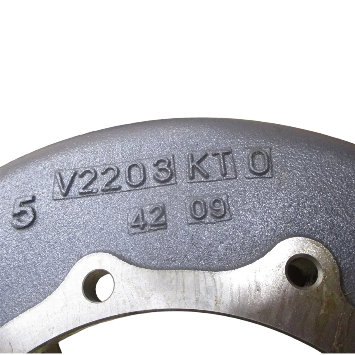 19460-04612 Kubota Flywheel Housing Carrier - Truck To Trailer