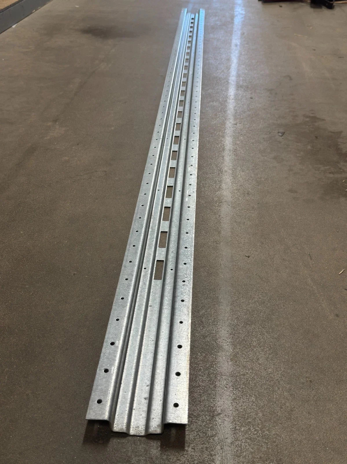 7459140 Unbranded Steel Side Post - Truck To Trailer