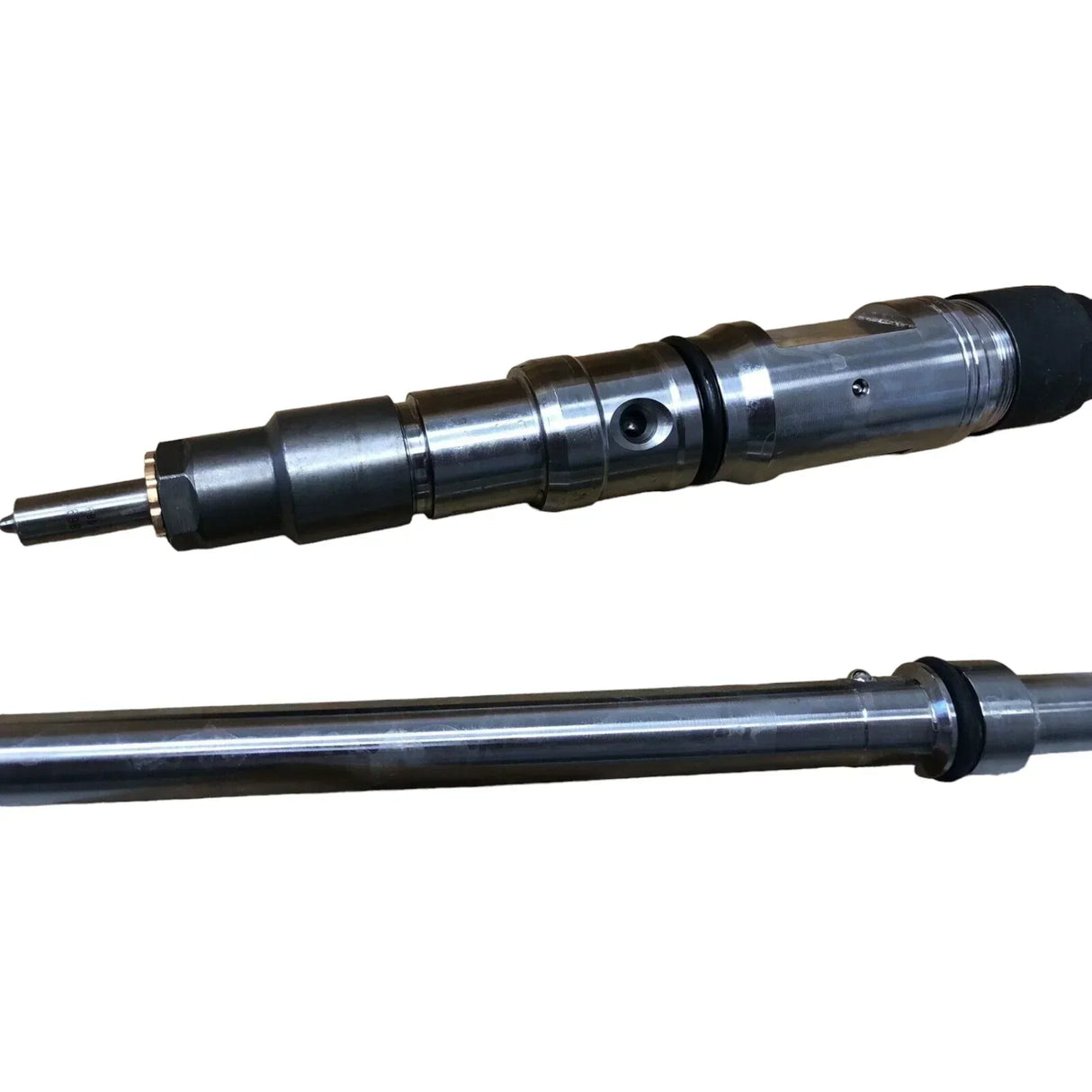 2411300023 Genuine International Fuel Injector - Truck To Trailer