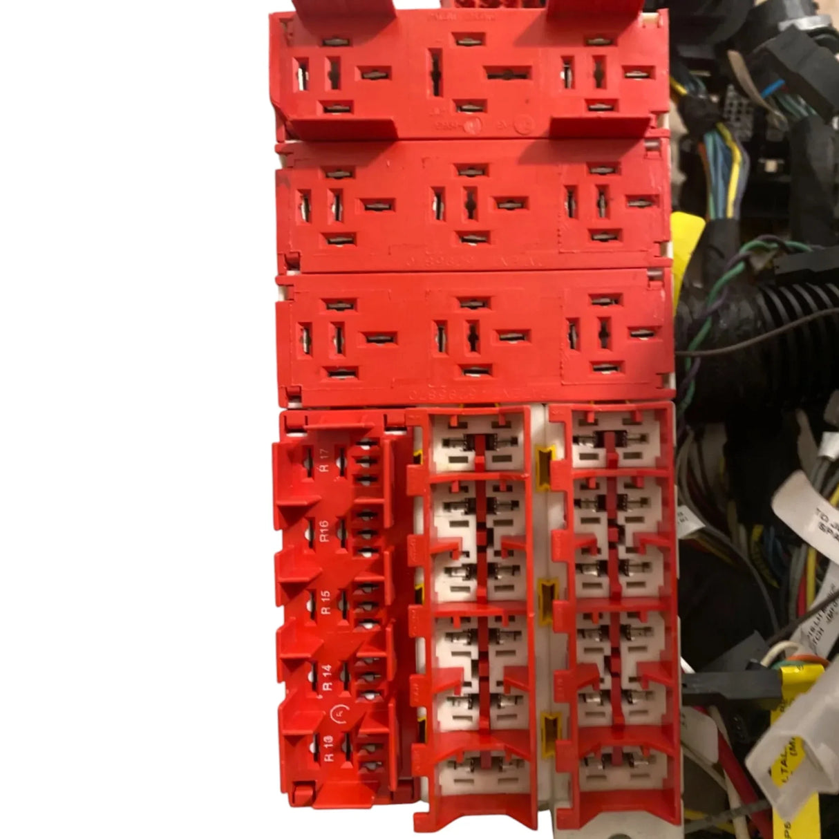 P92-7437-0002 Paccar Main Low Content No Lvd - Truck To Trailer